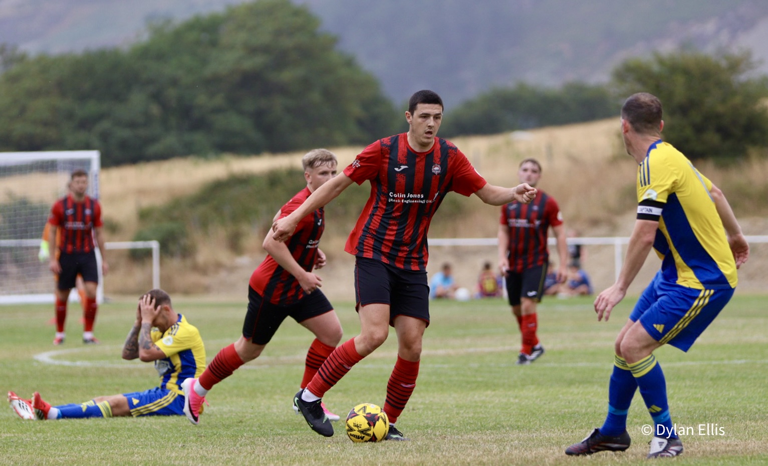 Read more about the article Lluniau’r gêm / Match Photos – Penmaenmawr Phoenix v CPD Porthmadog – 18/7/2026