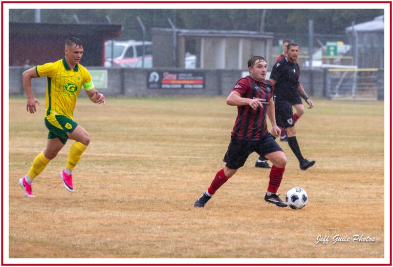 Read more about the article CPD Porthmadog v CPD Tref Caernarfon – Match Photos Gallery
