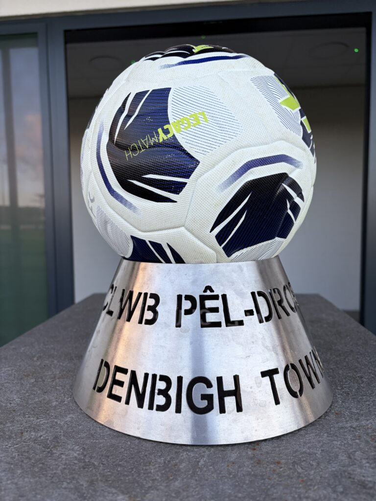 Read more about the article Denbigh Town vs CPD Porthmadog | Adroddiad y Gêm / Match Report | Novira Cymru North (21/08/2026)